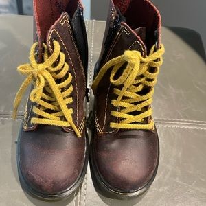 Dr. Martens toddler size 9 shoes